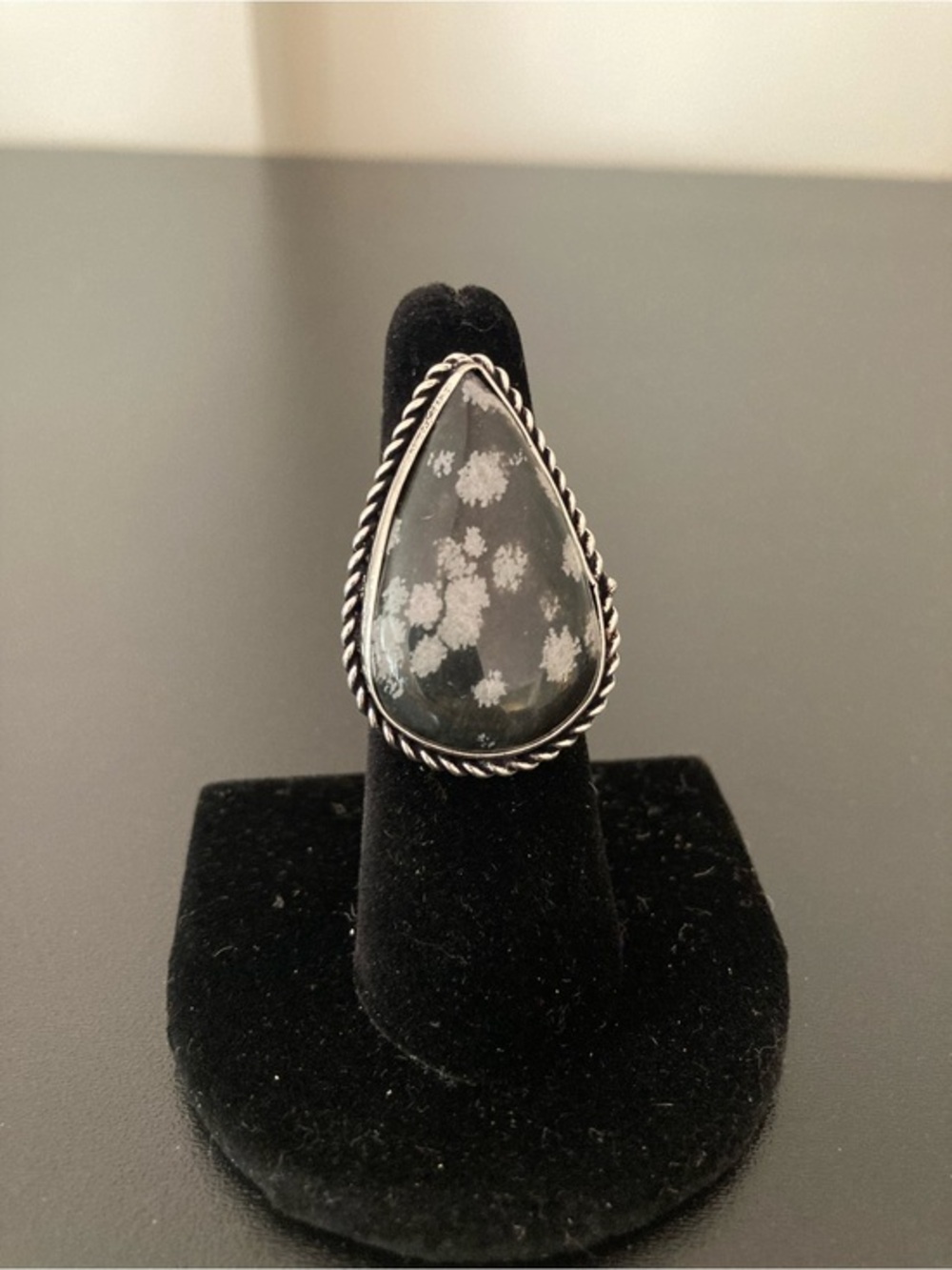 Sterling Silver Teardrop Snowflake Obsidian Ring - Black  size 6